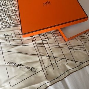 HERMES scarf! 27.5 by 27.5 Box included!